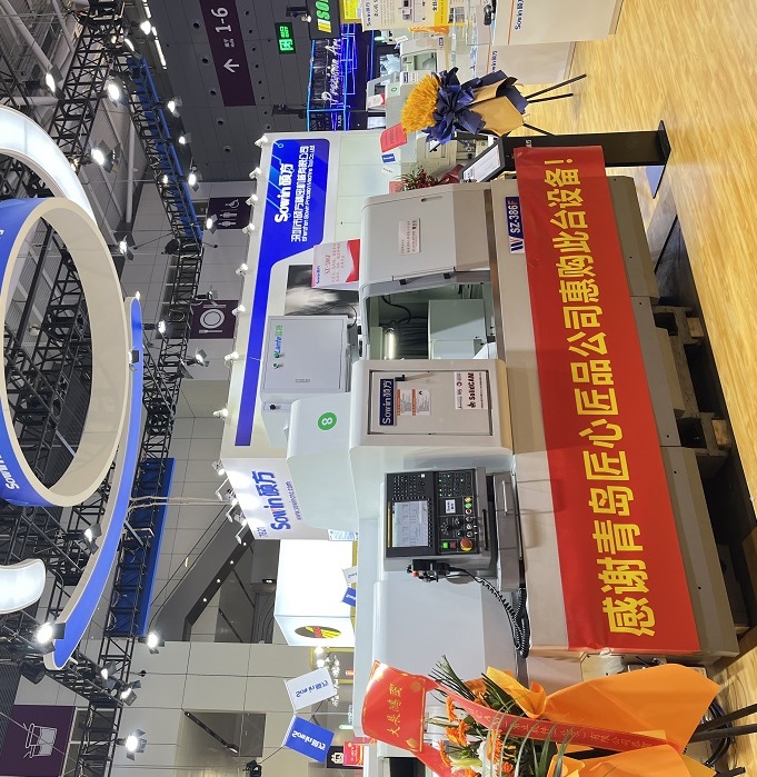 現(xiàn)場(chǎng)購機(jī)-04左.jpg